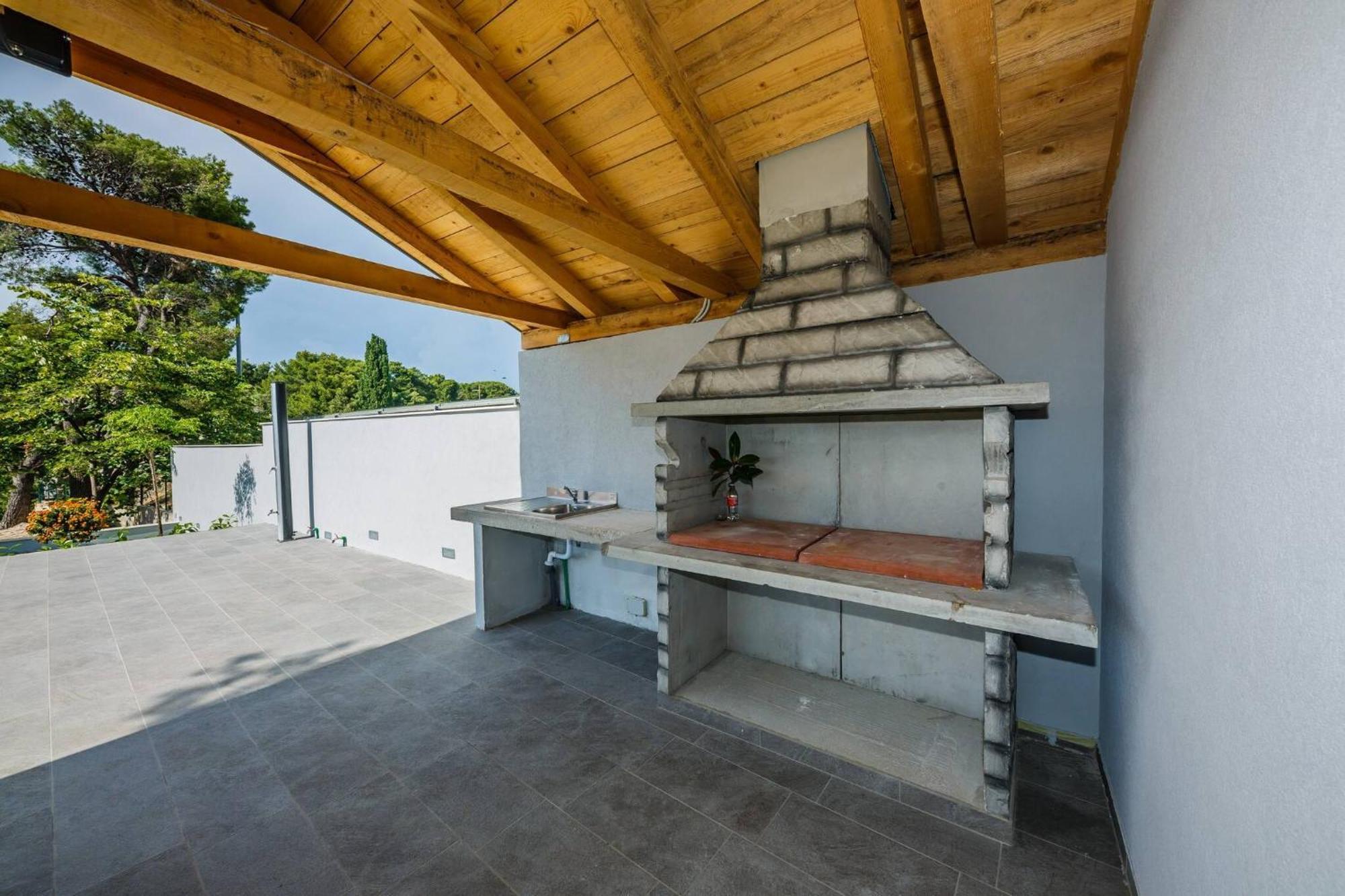 Savin * Brodarica (Sibenik-Knin)