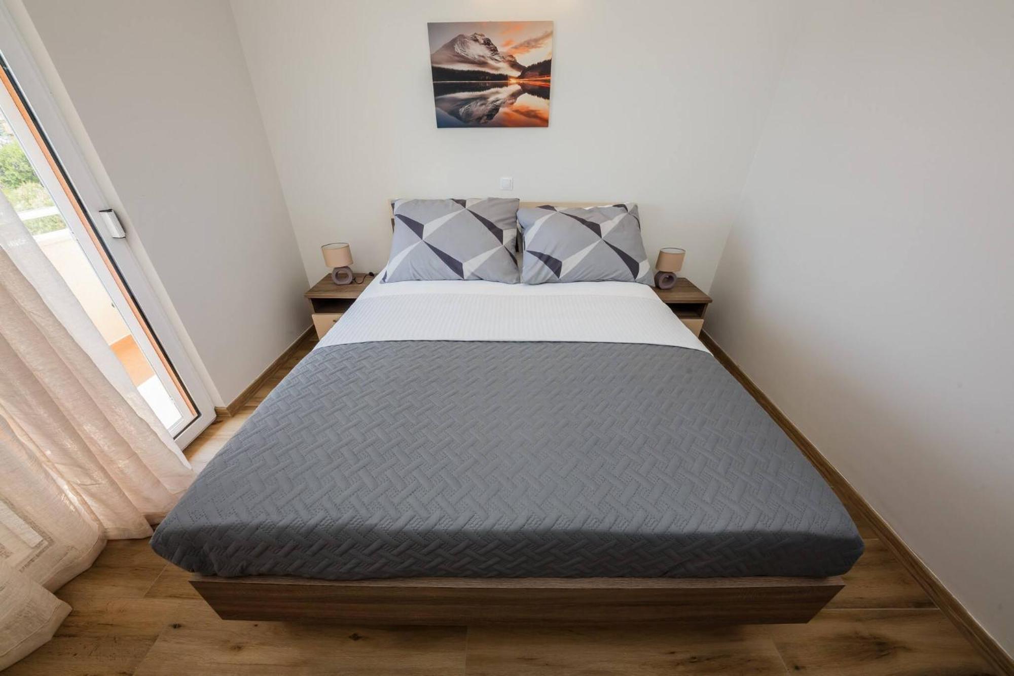 Apartment Savin Brodarica (Sibenik-Knin)